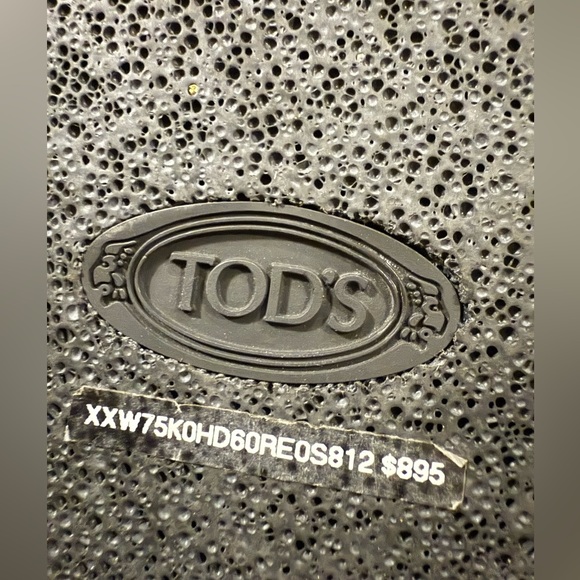 TOD’s T Timeless Tan Sandals with Black Sole - Picture 6 of 12